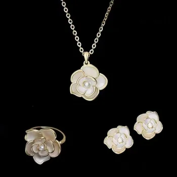 Европейская и американская мода Ожерелье с белой камелией, серьги, кольцо, набор из 3 предметов, Элегантный Женский Банкетный Цветочный ювелирный набор в подарок
