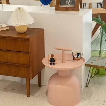 Небольшой журнальный столик передвижной круглый стол креативный приставной столик скандинавский минималистичный современный диван в гостиной угловой столик чайный столик